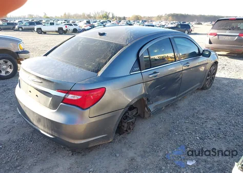 2013 Chrysler 200 Lx z USA, uszkodzony, nr VIN 1C3CCBAG0DN729186